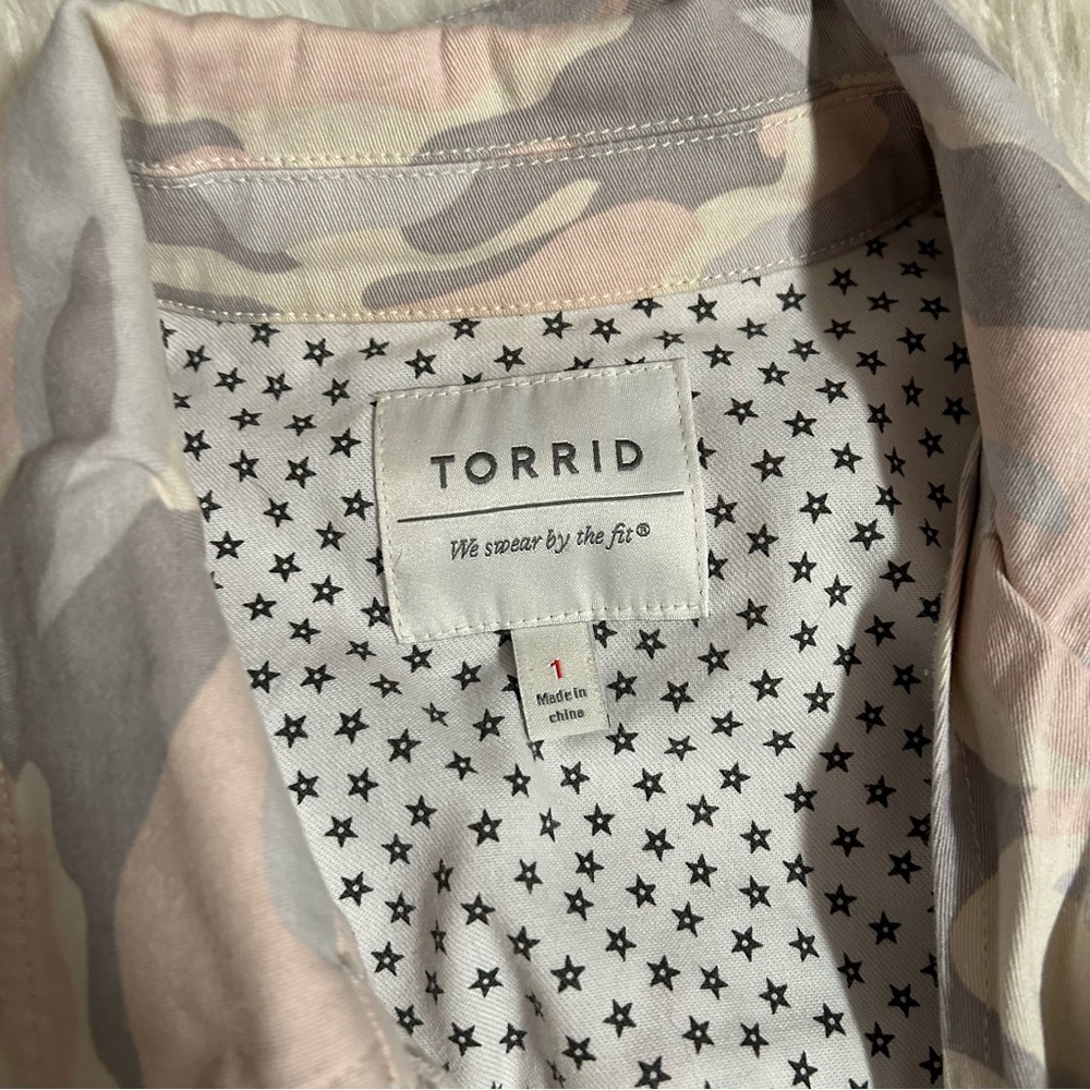 Torrid pink Camo jacket. - Picture 10 of 11